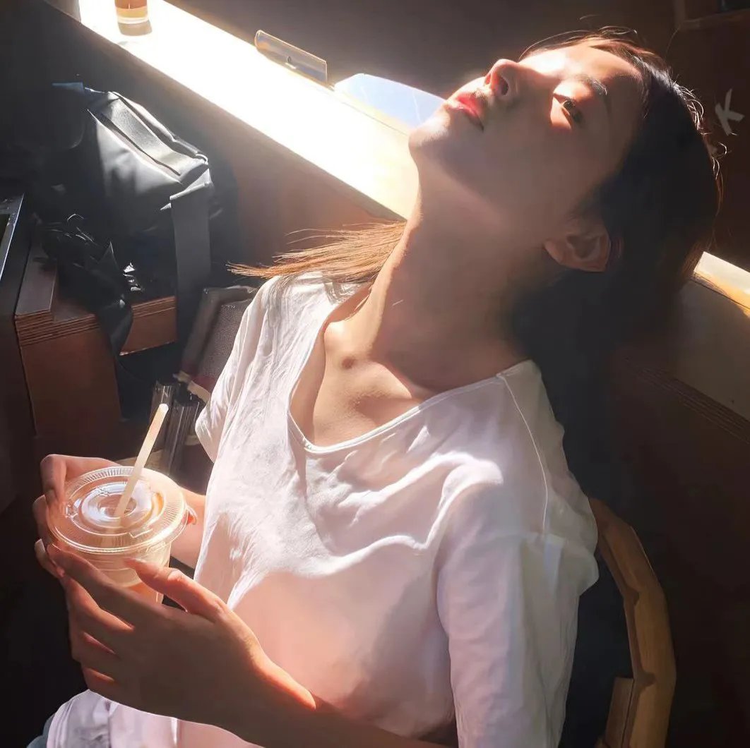 妈妈的天空 海报